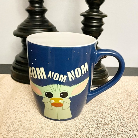 🆕Star Wars The MANDALORIAN Grogu Oversized Ceramic Mug 26 oz - Picture 4 of 4
